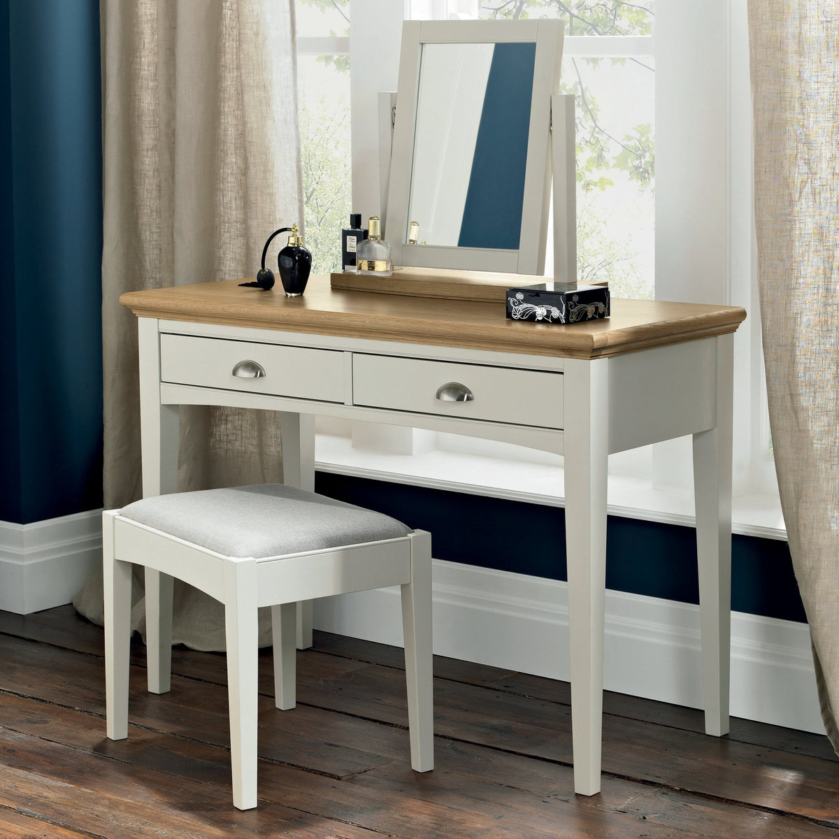 8007-91 Hampstead Soft Grey Stool_1.jpg
