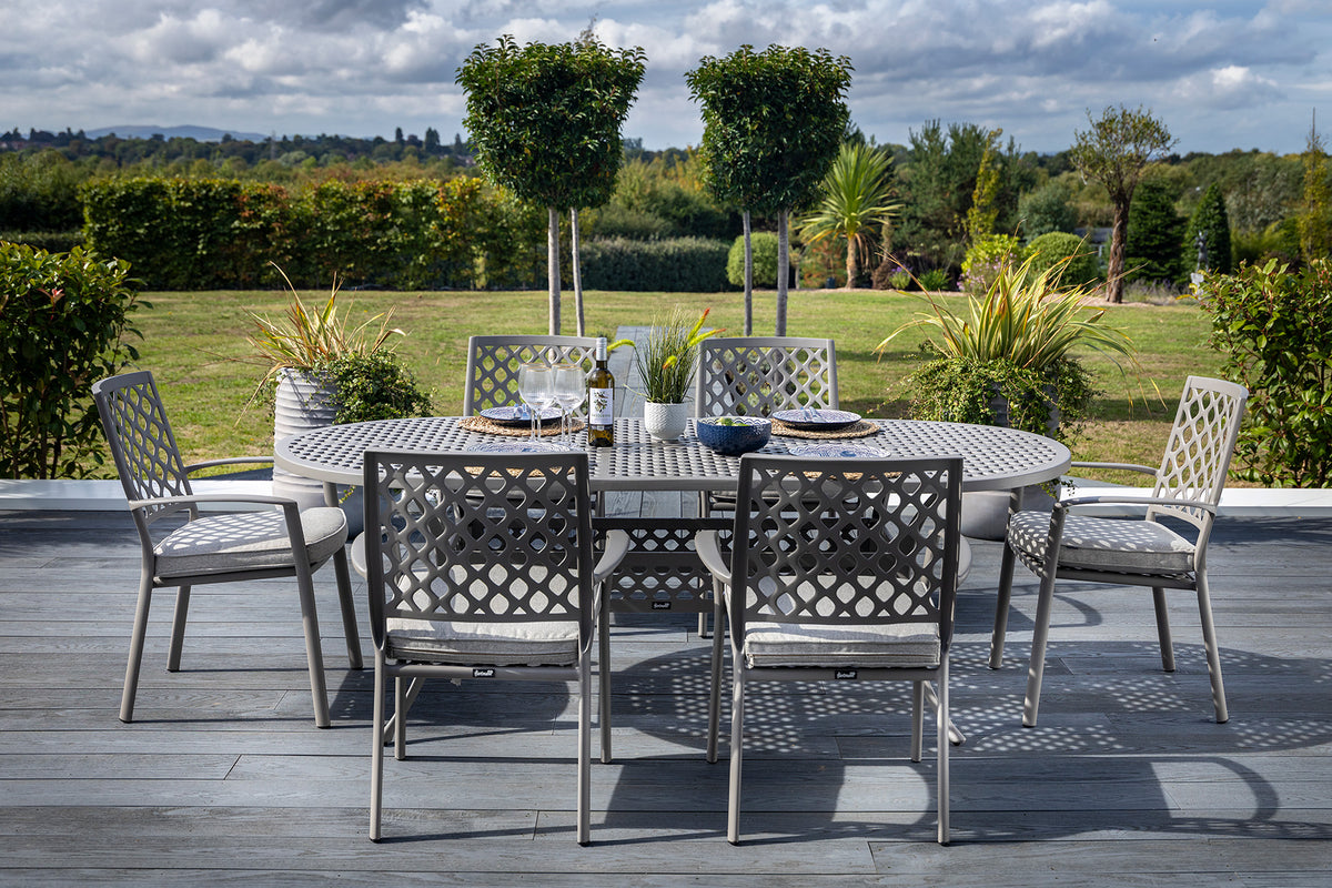 Hartman Avebury 6 Seat Oval Dining Set in Crimini / Moon