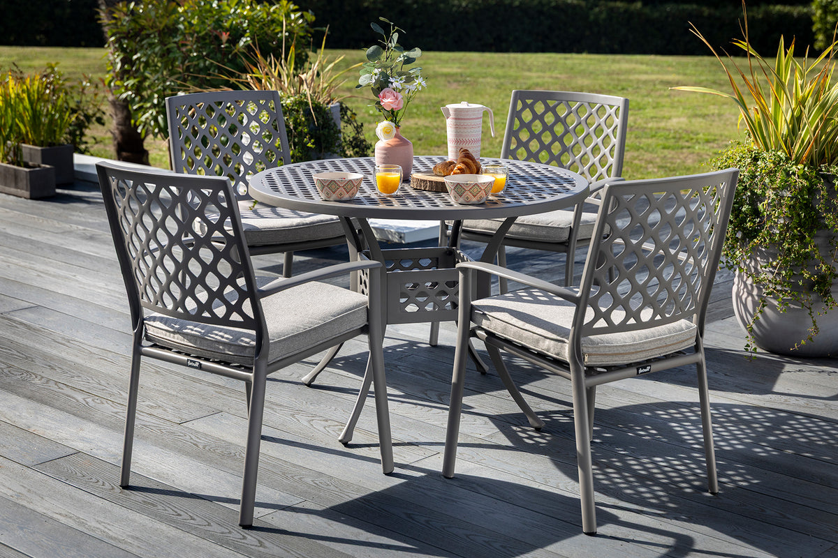 Hartman Avebury 4 Seat Dining Set in Crimini / Moon